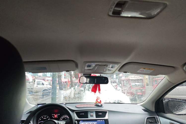 Used Nissan Sylphy 2022 Classic 1.6XE CVT Comfort Edition Headliner