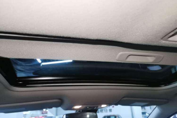 Used Nissan Sylphy 2022 Classic 1.6XL CVT Luxury Edition Headliner