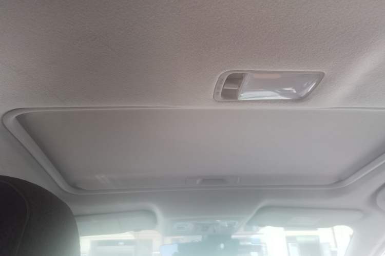 Used Nissan Sylphy 2022 Classic 1.6XL CVT Luxury Edition Headliner