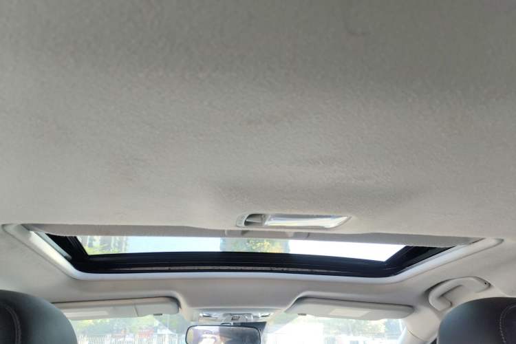 Used Nissan Sylphy 2022 Classic 1.6XL CVT Luxury Edition Headliner