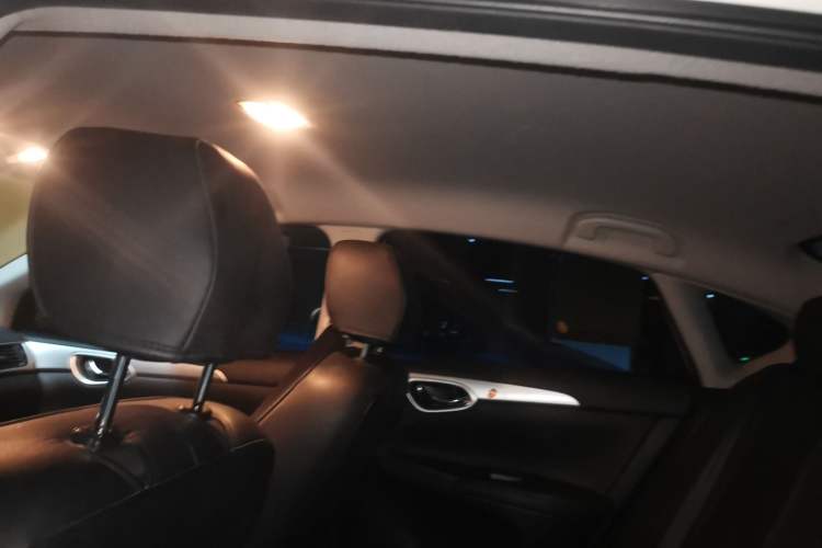 Used Nissan Sylphy 2022 Classic 1.6XE CVT Comfort Edition Headliner