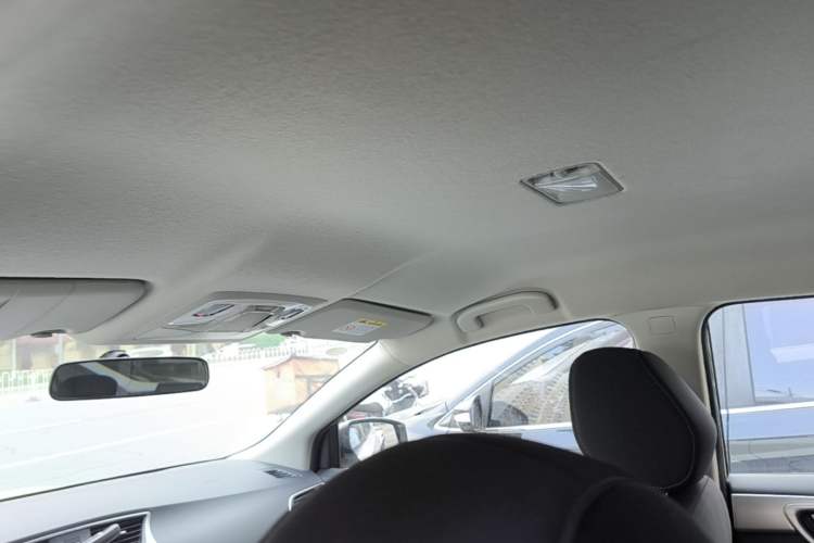 Used Nissan Sylphy 2022 Classic 1.6XE Manual Comfort Edition Headliner