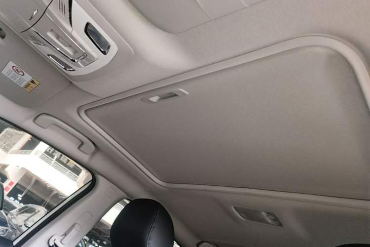 Used Nissan Sylphy 2022 Classic 1.6XL CVT Luxury Edition Headliner