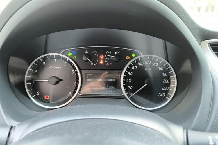 Used Nissan Sylphy 2022 Classic 1.6XE Manual Comfort Edition Instrument Cluster