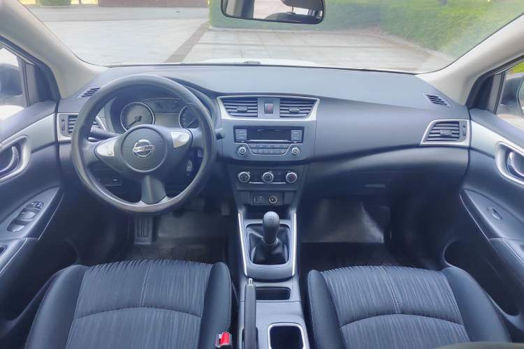 Used Nissan Sylphy 2022 Classic 1.6XE Manual Comfort Edition Interior 1