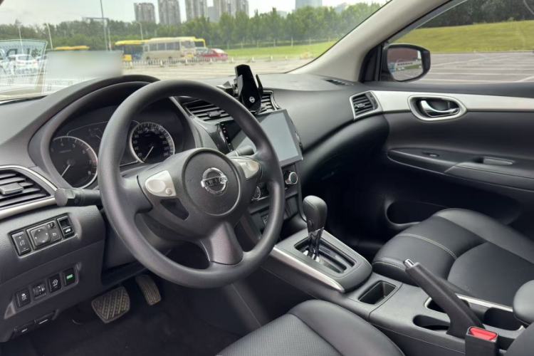 Used Nissan Sylphy 2022 Classic 1.6XE CVT Comfort Edition Interior 1