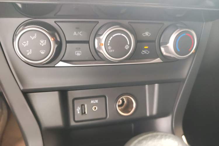 Used Nissan Sylphy 2022 Classic 1.6XE CVT Comfort Edition Interior 2