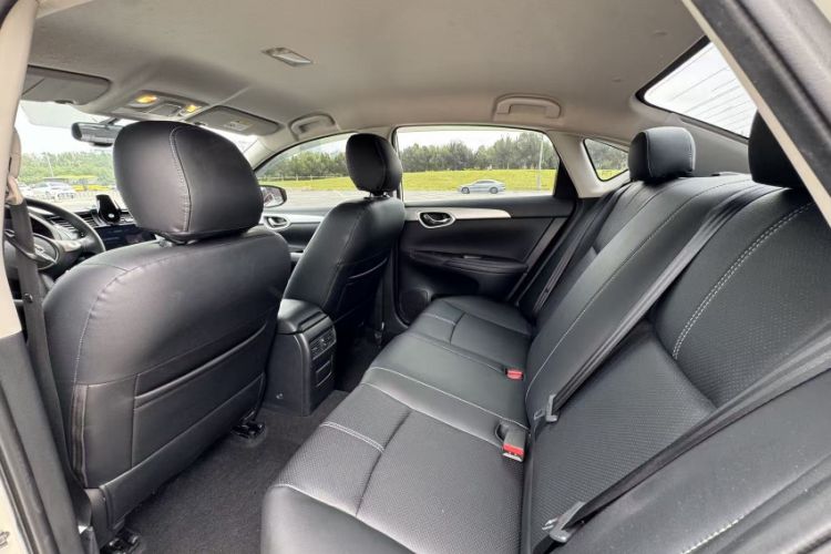 Used Nissan Sylphy 2022 Classic 1.6XE CVT Comfort Edition Interior 2