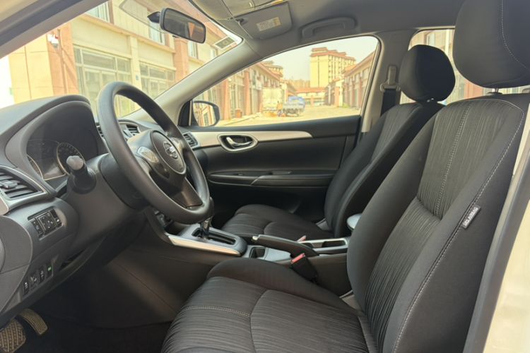 Used Nissan Sylphy 2022 Classic 1.6XE CVT Comfort Edition Interior 2