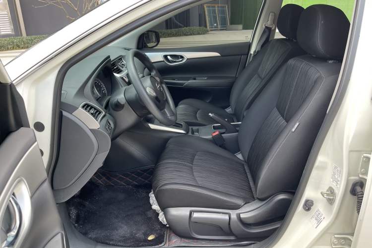 Used Nissan Sylphy 2022 Classic 1.6XE CVT Comfort Edition Interior 2
