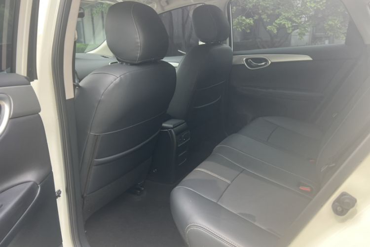 Used Nissan Sylphy 2022 Classic 1.6XE CVT Comfort Edition Interior 3