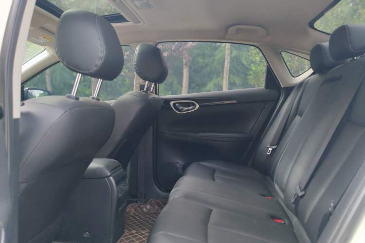 Used Nissan Sylphy 2022 Classic 1.6XL CVT Luxury Edition Interior 3