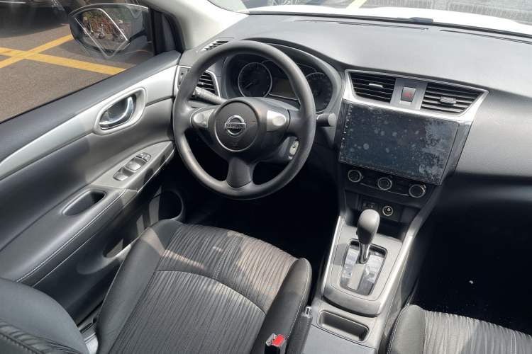 Used Nissan Sylphy 2022 Classic 1.6XE CVT Comfort Edition Interior 3
