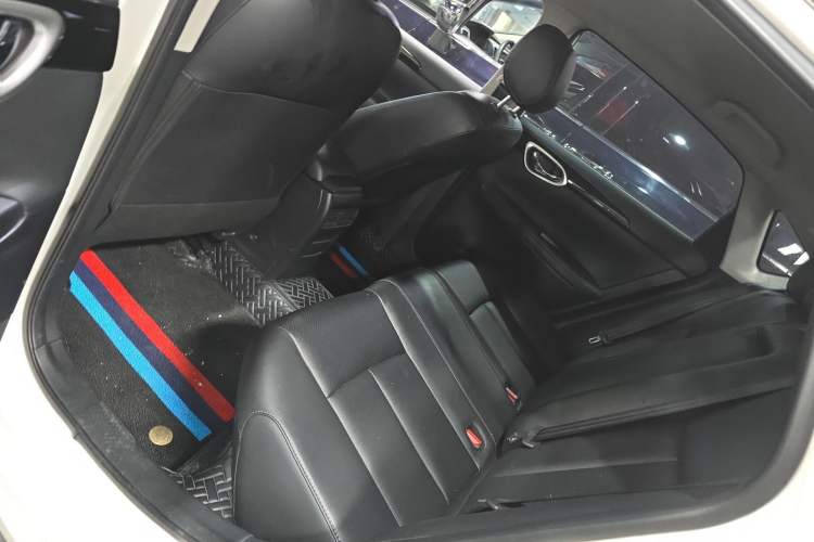 Used Nissan Sylphy 2022 Classic 1.6XL CVT Luxury Edition Interior 4
