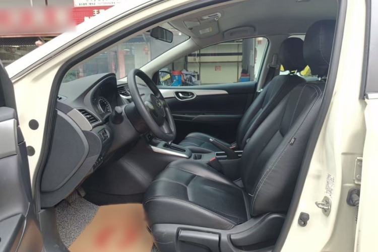 Used Nissan Sylphy 2022 Classic 1.6XE CVT Comfort Edition Interior 4