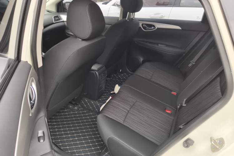 Used Nissan Sylphy 2022 Classic 1.6XE CVT Comfort Edition Interior 4