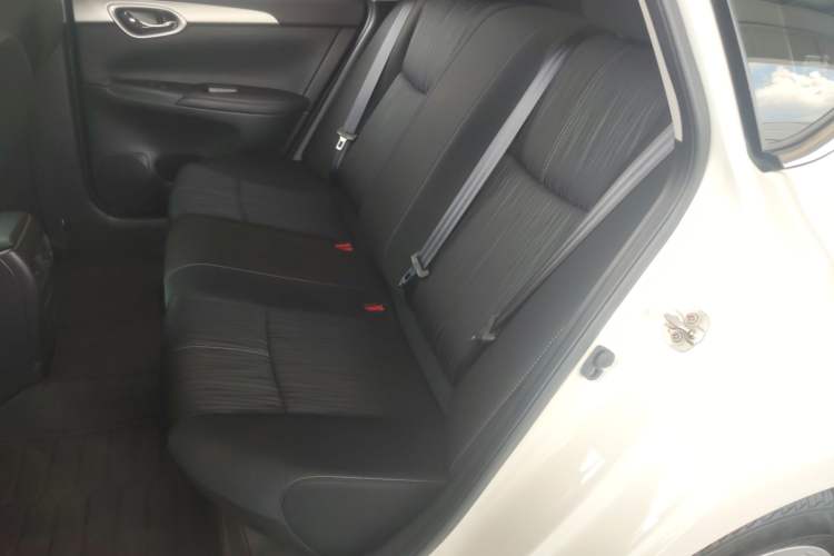 Used Nissan Sylphy 2022 Classic 1.6XE CVT Comfort Edition Interior 5