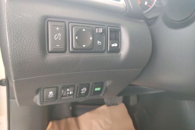 Used Nissan Sylphy 2022 Classic 1.6XE CVT Comfort Edition Interior 6