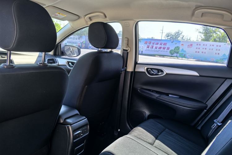 Used Nissan Sylphy 2022 Classic 1.6XE CVT Comfort Edition Interior 8