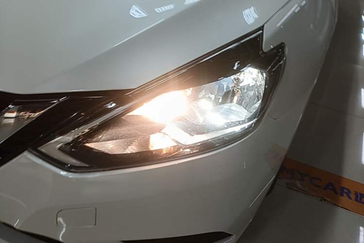Used Nissan Sylphy 2022 Classic 1.6XE CVT Comfort Edition Left Front Headlight