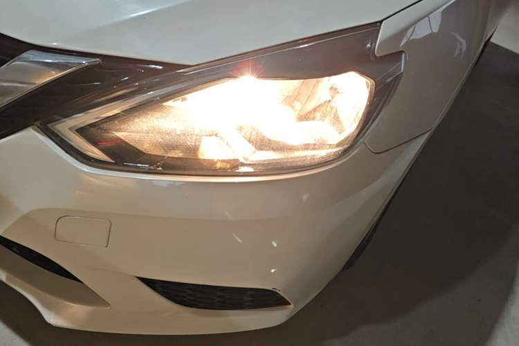 Used Nissan Sylphy 2022 Classic 1.6XE CVT Comfort Edition Left Front Headlight