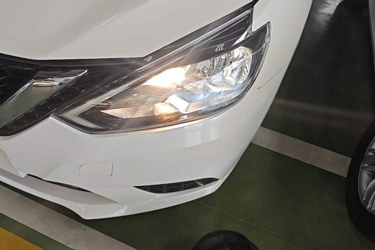 Used Nissan Sylphy 2022 Classic 1.6XE CVT Comfort Edition Left Front Headlight