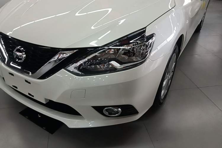Used Nissan Sylphy 2022 Revised Version Classic 1.6XL CVT Luxury Edition Left Front Headlight