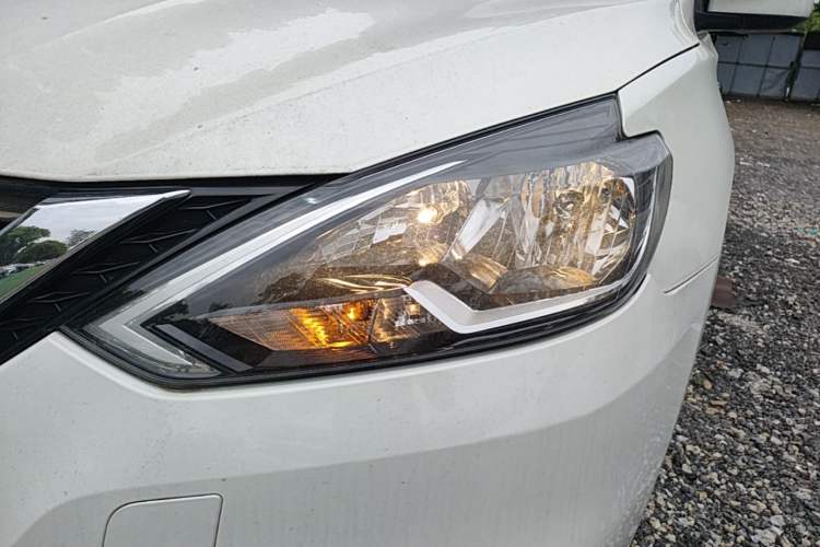Used Nissan Sylphy 2022 Classic 1.6XE CVT Comfort Edition Left Front Headlight