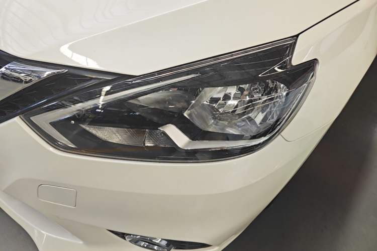 Used Nissan Sylphy 2022 Classic 1.6XE CVT Comfort Edition Left Front Headlight