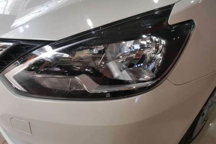 Used Nissan Sylphy 2022 Classic 1.6XE CVT Comfort Edition Left Front Headlight