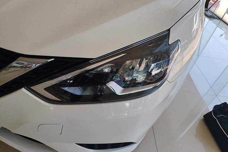 Used Nissan Sylphy 2022 Classic 1.6XE CVT Comfort Edition Left Front Headlight