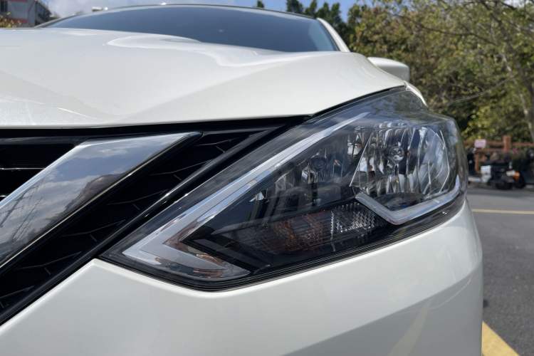 Used Nissan Sylphy 2022 Classic 1.6XE CVT Comfort Edition Left Front Headlight