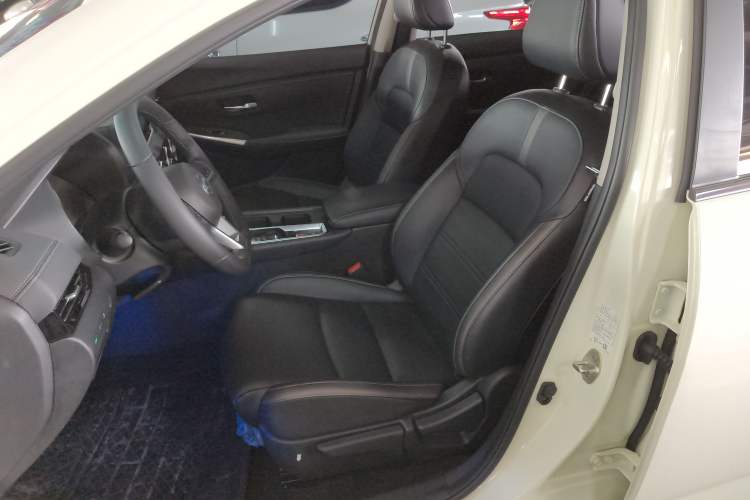 Used Nissan Sylphy 2022 1.6L XL CVT Enjoyment Edition Left Front Seat