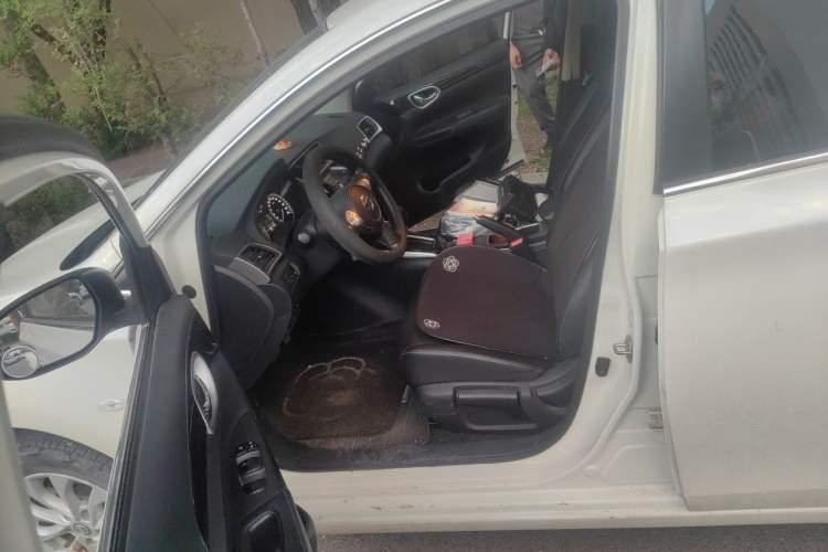 Used Nissan Sylphy 2022 Classic 1.6XL CVT Luxury Edition Left Front Seat