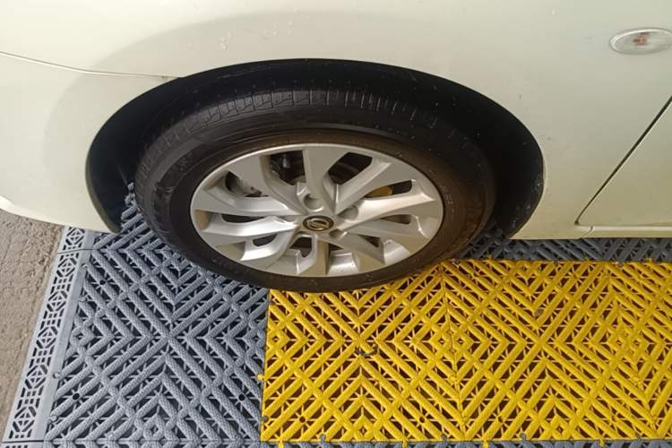 Used Nissan Sylphy 2022 Classic 1.6XE CVT Comfort Edition Left Front Wheel Hub