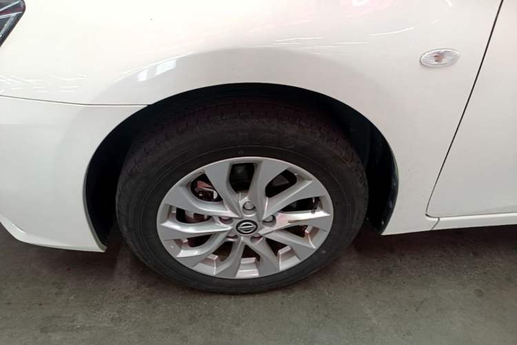 Used Nissan Sylphy 2022 Classic 1.6XL CVT Luxury Edition Left Front Wheel Hub