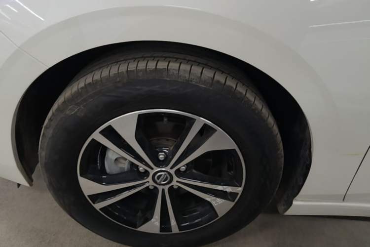 Used Nissan Sylphy 2022 1.6L XL CVT Smart Enjoyment Version Left Front Wheel Hub