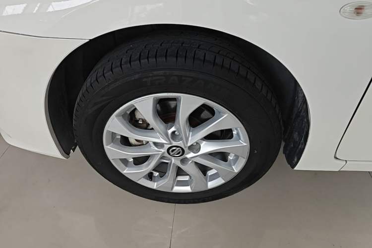 Used Nissan Sylphy 2022 Classic 1.6XL CVT Luxury Edition Left Front Wheel Hub