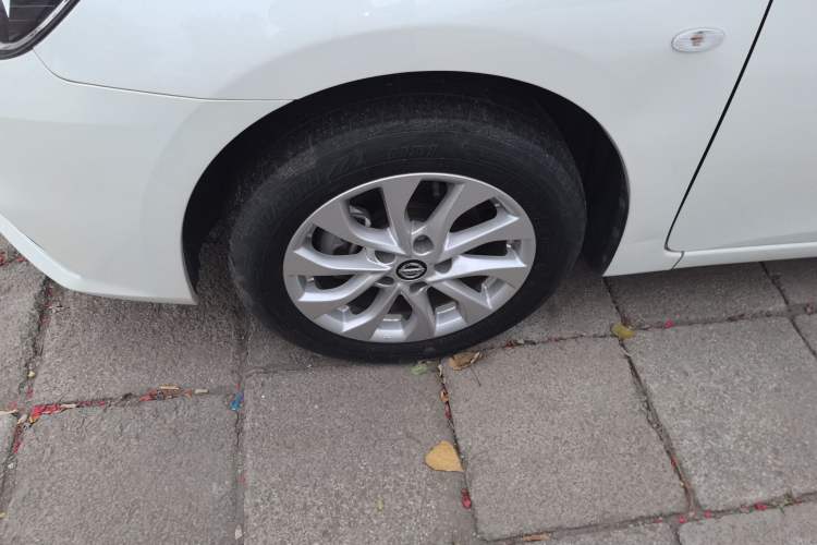 Used Nissan Sylphy 2022 Classic 1.6XE CVT Comfort Edition Left Front Wheel Hub