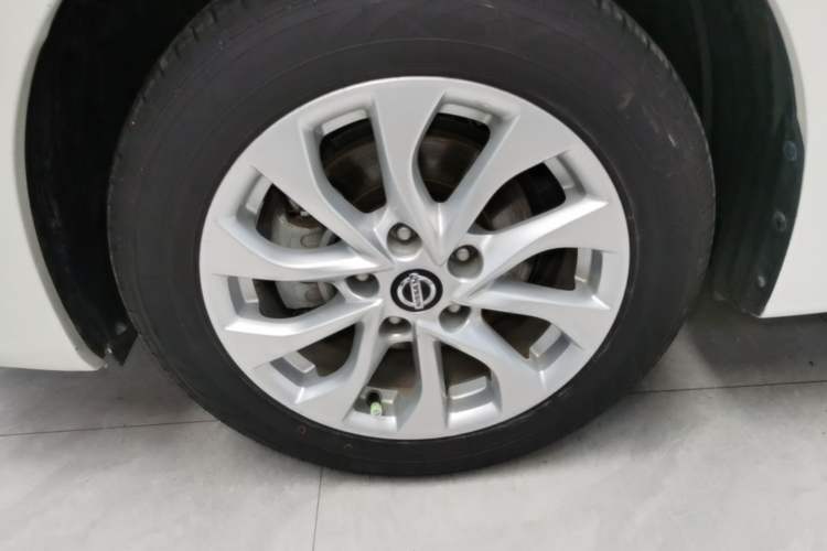 Used Nissan Sylphy 2022 Classic 1.6XL CVT Luxury Edition Left Front Wheel Hub