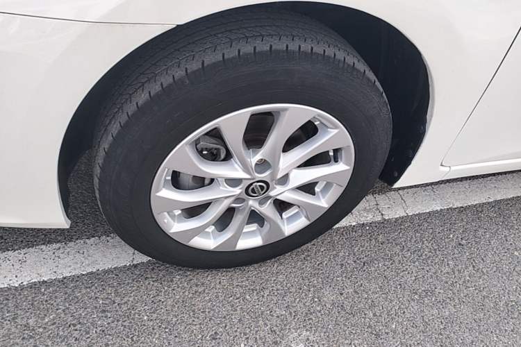 Used Nissan Sylphy 2022 Classic 1.6XE CVT Comfort Edition Left Front Wheel Hub