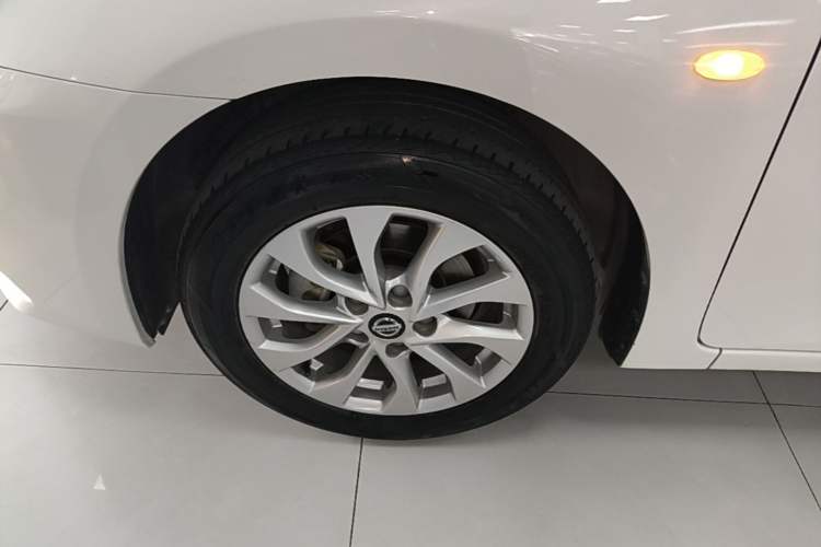 Used Nissan Sylphy 2022 Classic 1.6XL CVT Luxury Edition Left Front Wheel Hub