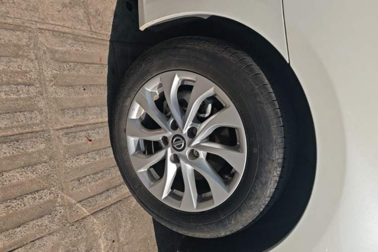 Used Nissan Sylphy 2022 Classic 1.6XL CVT Luxury Edition Left Front Wheel Hub
