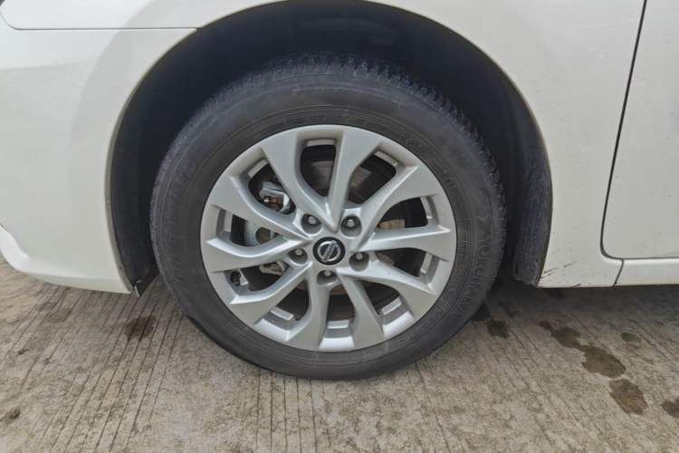 Used Nissan Sylphy 2022 Classic 1.6XE CVT Comfort Edition Left Front Wheel Hub