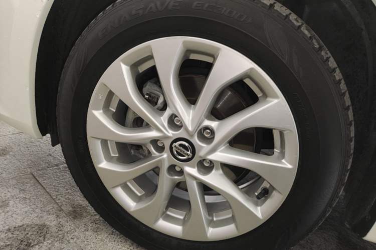 Used Nissan Sylphy 2022 Classic 1.6XL CVT Luxury Edition Left Front Wheel Hub