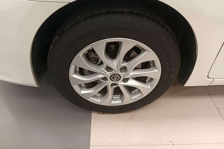 Used Nissan Sylphy 2022 Classic 1.6XL CVT Luxury Edition Left Front Wheel Hub