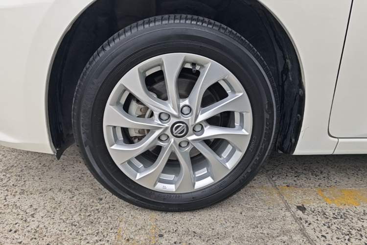 Used Nissan Sylphy 2022 Classic 1.6XL CVT Luxury Edition Left Front Wheel Hub