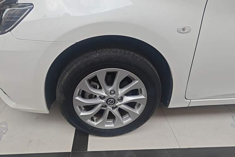 Used Nissan Sylphy 2022 Classic 1.6XE CVT Comfort Edition Left Front Wheel Hub
