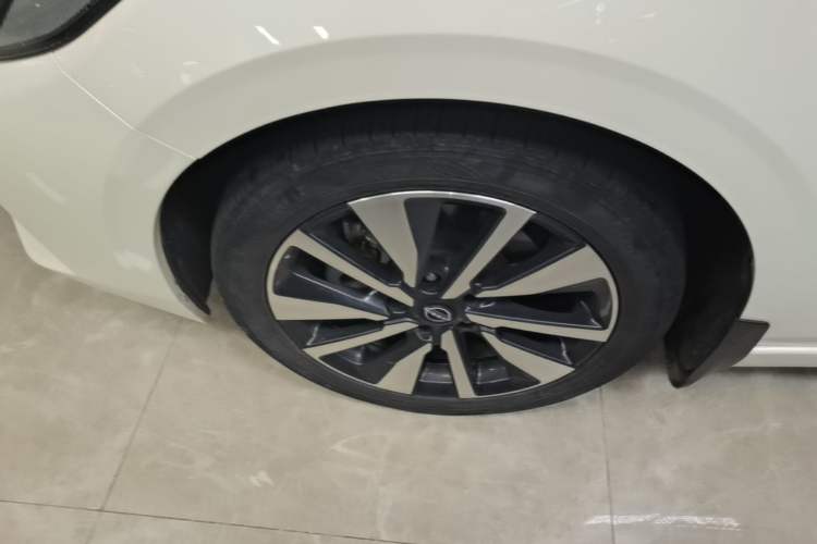 Used Nissan Sylphy 2022 Electric-Drive e-POWER Super Connect PLUS Left Front Wheel Hub