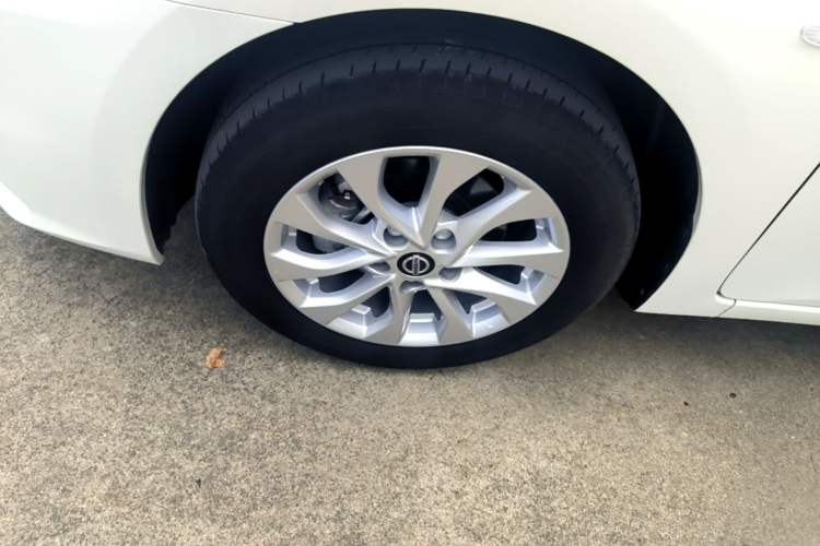 Used Nissan Sylphy 2022 Revised Version Classic 1.6XL CVT Luxury Edition Left Front Wheel Hub